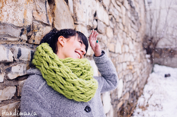 comment tricoter un foulard avec les mains