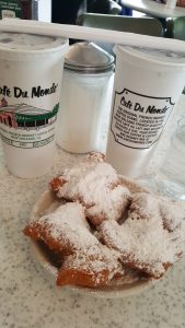 café du monde beignes